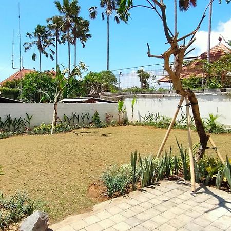 Na-Mi Guesthouse Canggu Eksteriør billede